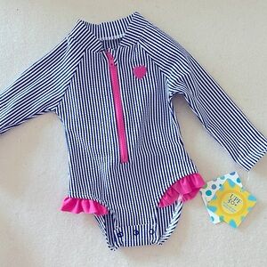 🎀NWT Little Me UPF 50 Rashghard sz 6-9 months🎀